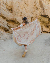 Load image into Gallery viewer, Moroccan Towel
